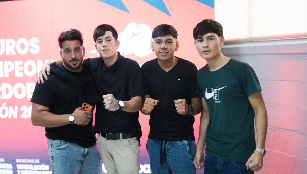 Presentación del programa Futuros Campeones Cordobeses 2026 en el Estadio Mario Alberto Kempes, autoridades y deportistas.