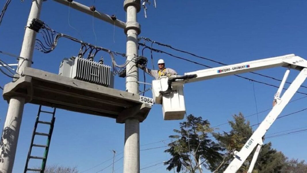 Mapa de la provincia de Córdoba con iconos que señalan localidades con cortes de energía programados.