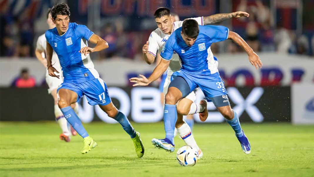 Estadio Imperio del Sur durante un partido de Estudiantes de Río Cuarto