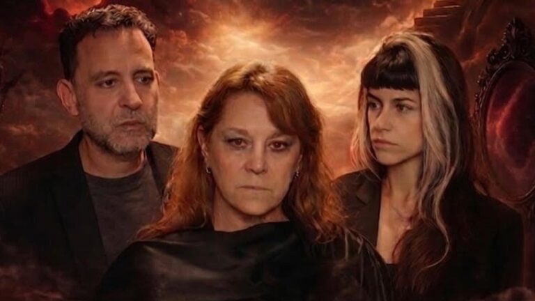 Cartel de la obra Dos reinas y una corona con Juan Abraham y el elenco