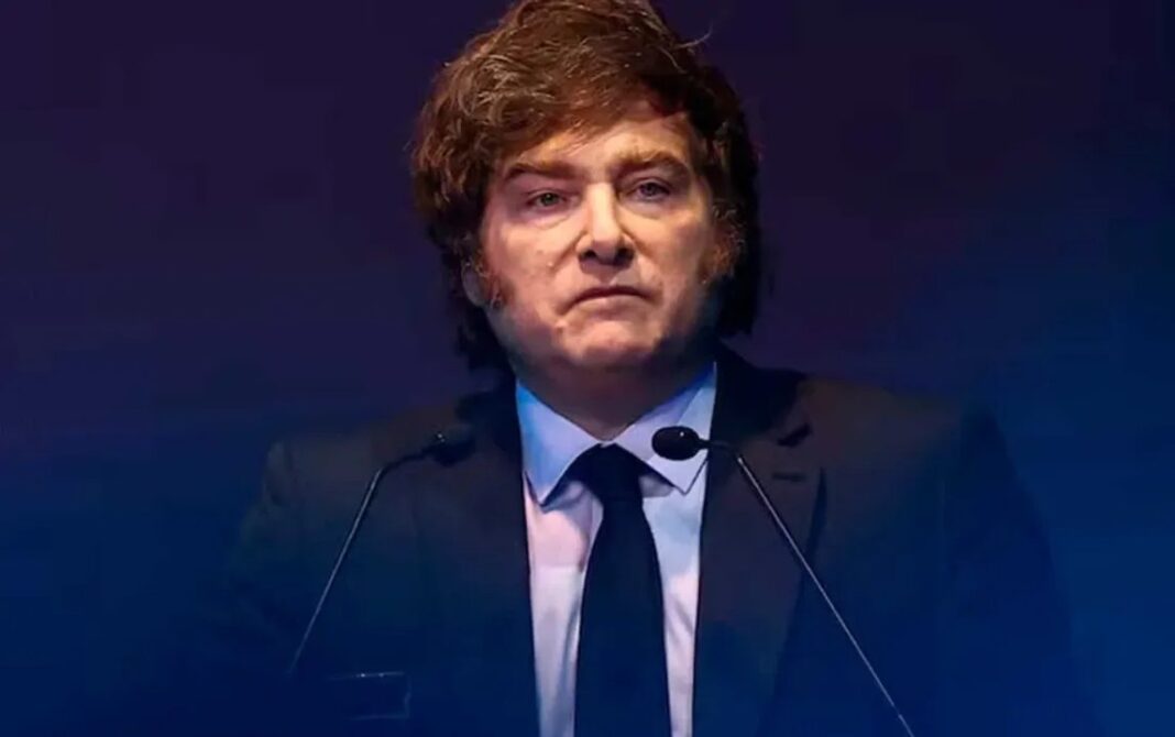 Presidente Javier Milei durante una conferencia de prensa.