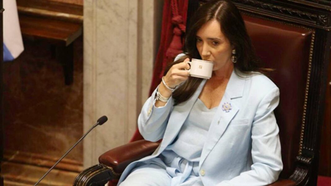 Basílica de Luján durante el homenaje al Papa Francisco con autoridades nacionales presentes.