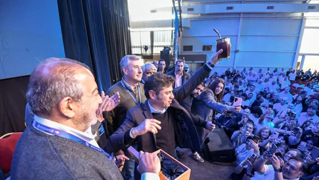 Axel Kicillof durante su visita a Córdoba