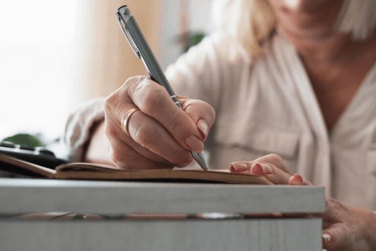 Convocatoria quinta edición Concurso Literario del Illia 2026 para mayores de 55 años