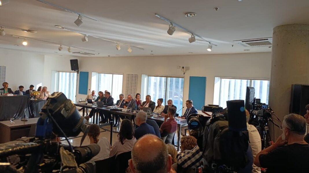 Legislatura de Córdoba durante la lectura del veredicto de destitución de los fiscales del caso Nora Dalmasso