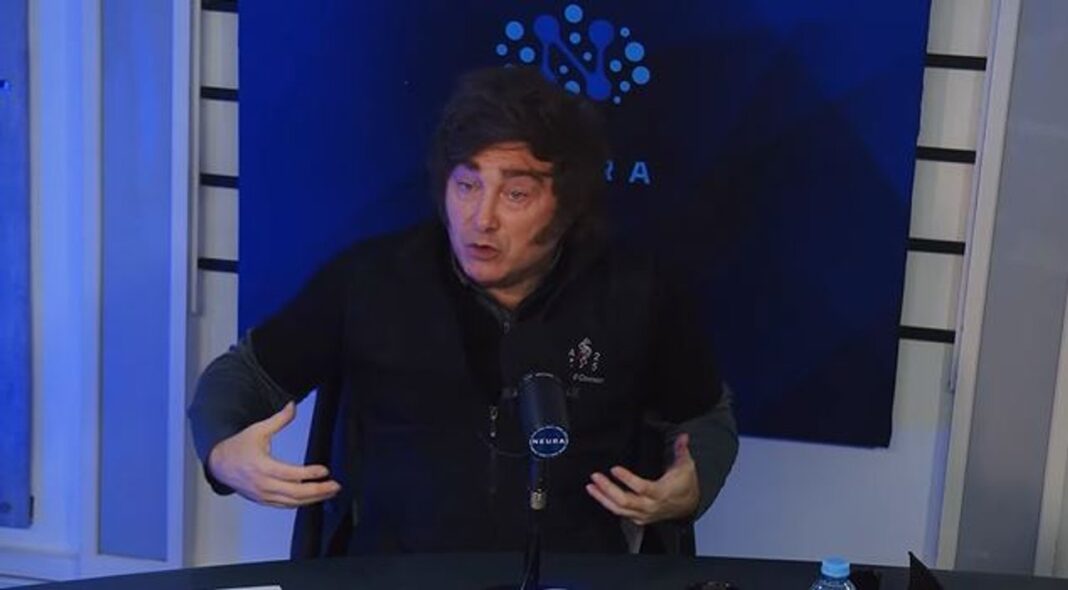 Javier Milei durante entrevista en Neura