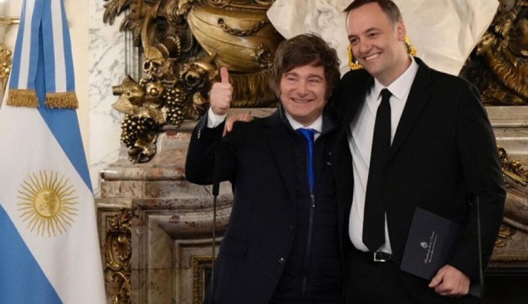 Reunión entre Javier Milei y Manuel Adorni en la Quinta de Olivos