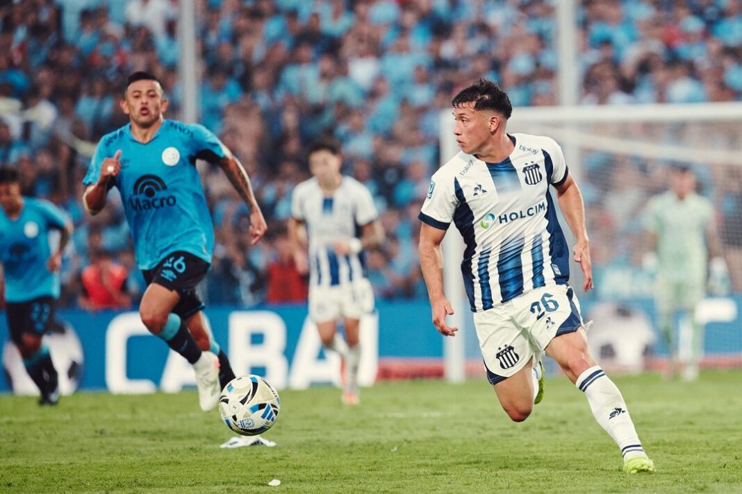 Vista del estadio Mario Alberto Kempes lleno de hinchas de Talleres y Belgrano durante el clásico cordobés